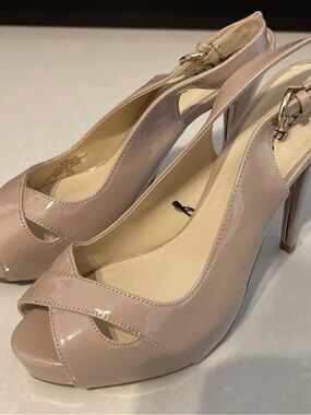 Guess Nude Patent Peep-Toe Slingback Heels size 6 1/2